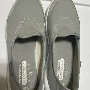Skechers Women's Gray Slip-On Shoes
